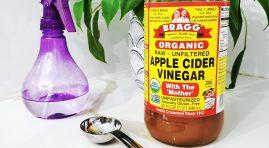 Aplicar un poco de vinagre de manzana por las noches sirve como tónico para el rostro | Crédito Pexels